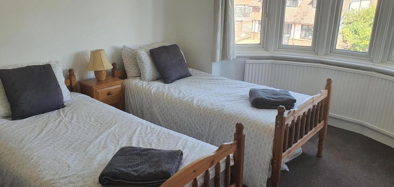 Private Rooms Just 19 Minutes From Central London Northfleet Exterior foto