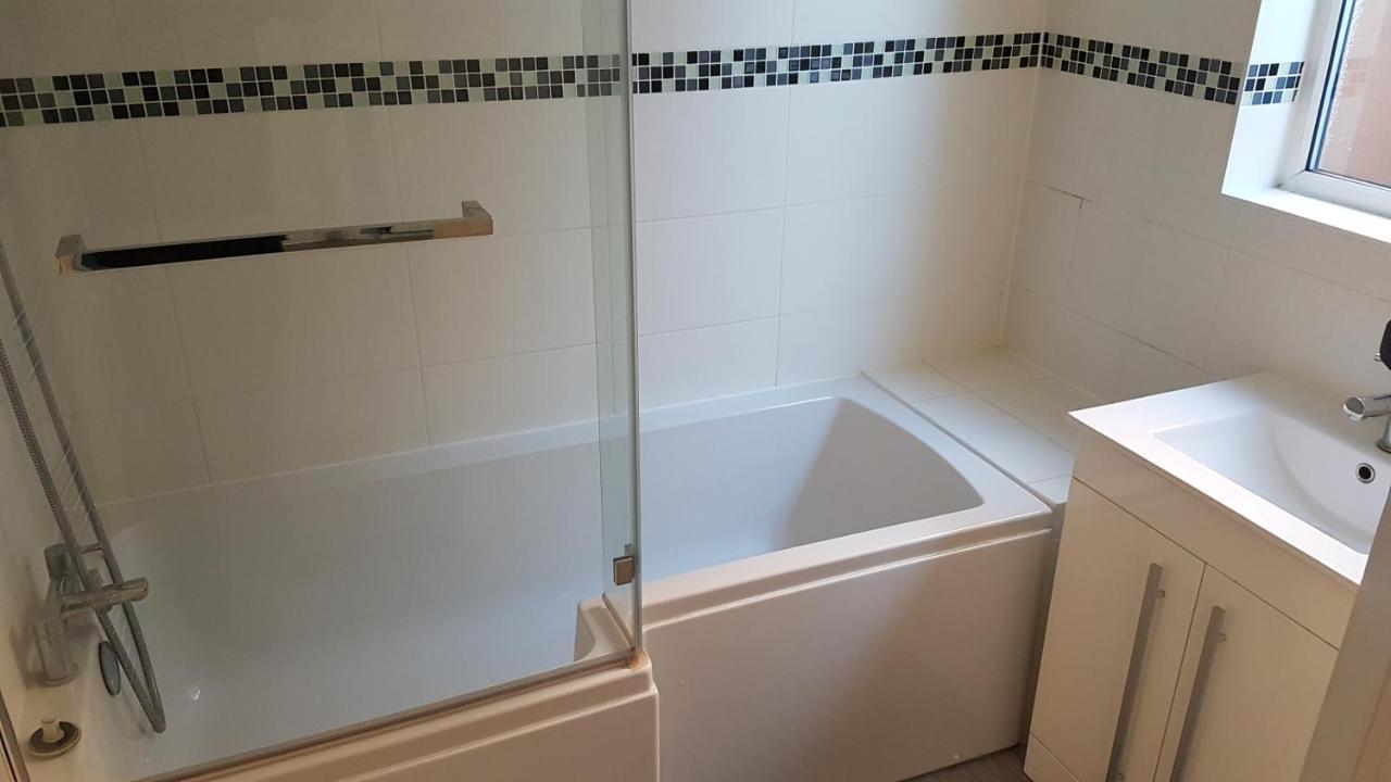 Private Rooms Just 19 Minutes From Central London Northfleet Exterior foto